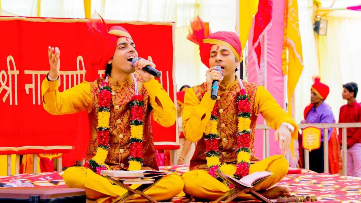 गंगा आरती,  लोकगायिका स्निग्धा,  भक्ति गीत,  गंगा घाट,  वाराणसी,  लोकसंगीत,  भजन,  आध्यात्मिक संगीत,  गंगा पूजन,  नमामी गंगे.