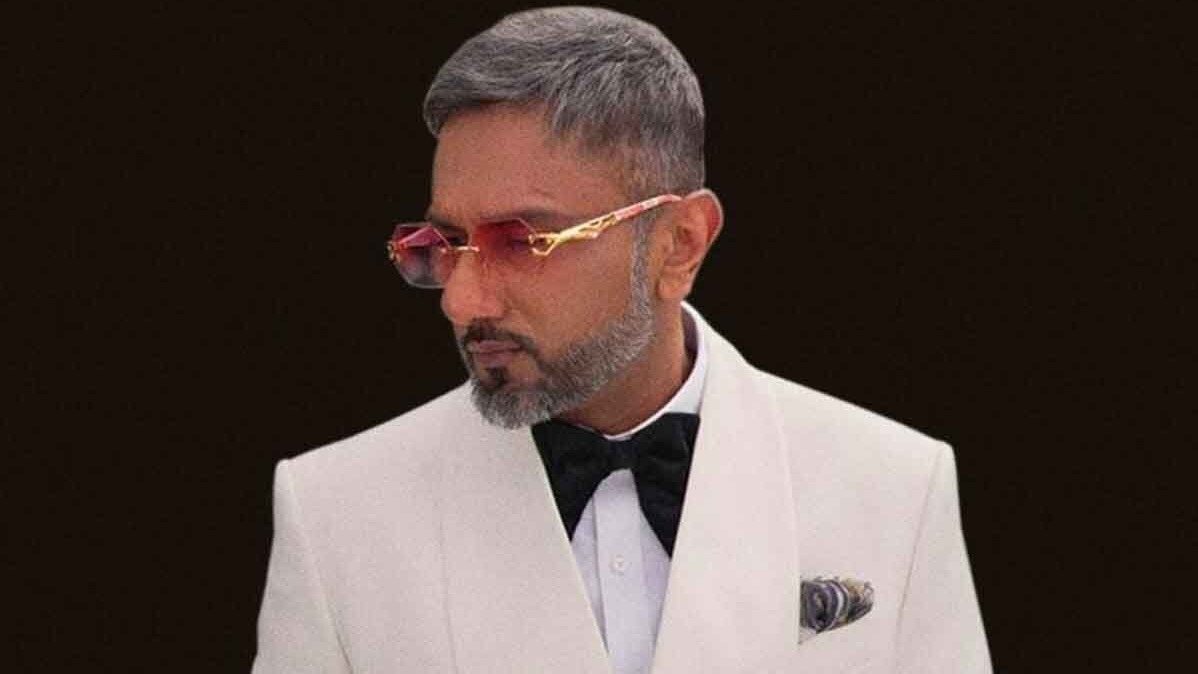 हनी सिंह गाने विवाद,  शराब और औरतों पर गाने,  यूट्यूब विवाद,  फिल्म फेयर अवॉर्ड्स,  हनी सिंह शिकायत,  आपत्तिजनक गाने,  बॉलीवुड म्यूजिक विवाद,  महिलाओं की छवि