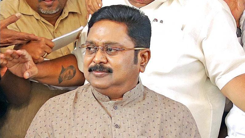 दिनाकरन,  NDA,  तमिलनाडु विधानसभा चुनाव,  राजनीतिक गठबंधन,  विश्वासघात,  गठबंधन स्थिरता,  स्वतंत्र रणनीति,  AIADMK सहयोगी