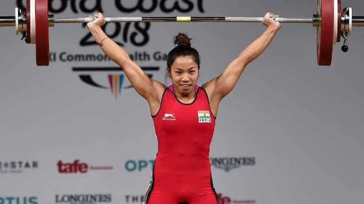 मीराबाई चानू,  वर्ल्ड वेटलिफ्टिंग चैंपियनशिप २०२५,  सिल्वर मेडल,  १९९ किलोग्राम,  ४८ किलोग्राम वर्ग,  क्लीन एंड जर्क,  स्नैच,  तीसरा पदक,  री सोंग गुम,  भारत