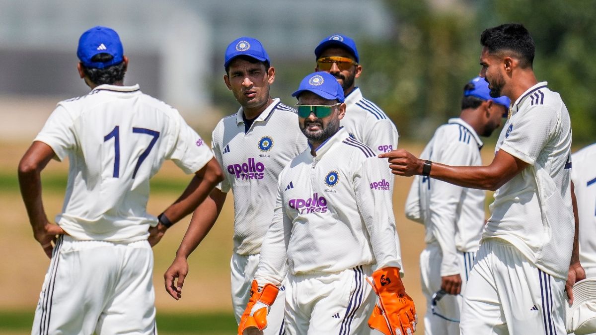 भारत बनाम दक्षिण अफ्रीका दूसरा टेस्ट,  केप टाउन न्यूलैंड्स,  395 रन की बढ़त, रत बनाम दक्षिण अफ्रीका दूसरी टेस्ट में 400 रन के लक्ष्य का पीछा,  अंतिम दिन भारतीय बल्लेबाजों से असाधारण प्रदर्शन की उम्मीद,  दूसरी टेस्ट में भारत के जीत की संभावनाएं,  400 रनों का पीछा करने में भारतीय टीम की रणनीति,  दक्षिण अफ्रीका के खिलाफ टेस्ट मैच में भारत के बल्लेबाजों की भूमिका, दक्षिण अफ्रीका टेस्ट