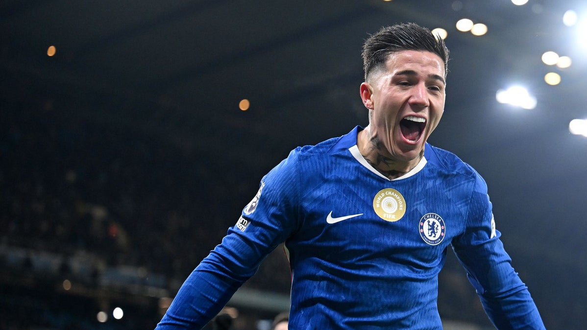 चेल्सी बनाम मैनचेस्टर सिटी 2026,  प्रीमियर लीग फुटबॉल मैच,  एतिहाद स्टेडियम मुकाबला,  चेल्सी का देर से गोल,  मैनचेस्टर सिटी ड्रॉ मैच,  इंग्लिश प्रीमियर लीग अंक तालिका,  एन्ज़ो फर्नांडीज़ प्रदर्शन,  एर्लिंग हालैंड गोल स्कोर,  चेल्सी डिफेंस रणनीति,  फुटबॉल मैच हाइलाइट्स हिंदी